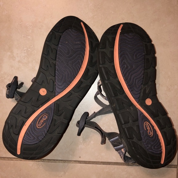 women’s chacos - Picture 2 of 2